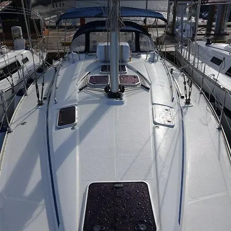 Nereide Botel